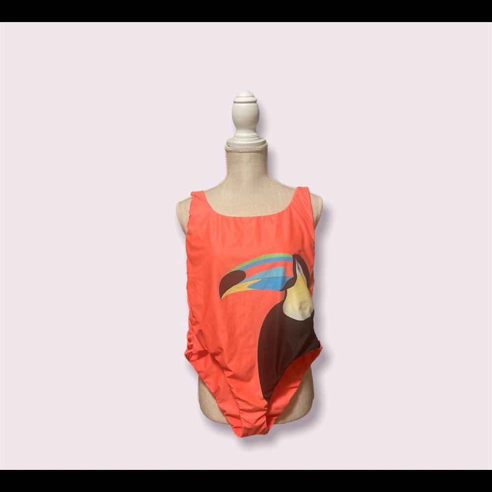 Watercolors Kenny Flowers Rio Toucan One
Piece Swimsuit size L NWT